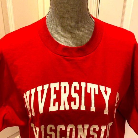 🆕 University of Wisconsin Tee - Picture 4 of 14